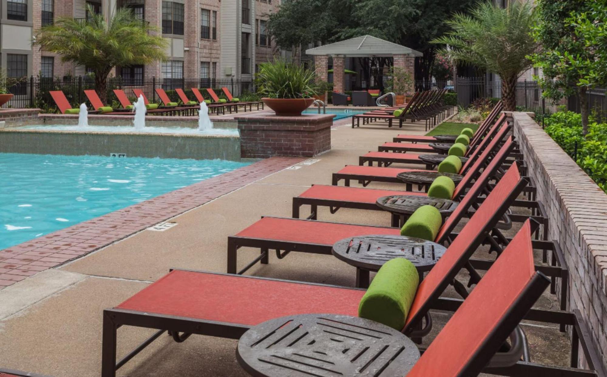 Houston Stadium Stay - Pool, Parking, And Comfort Exterior photo